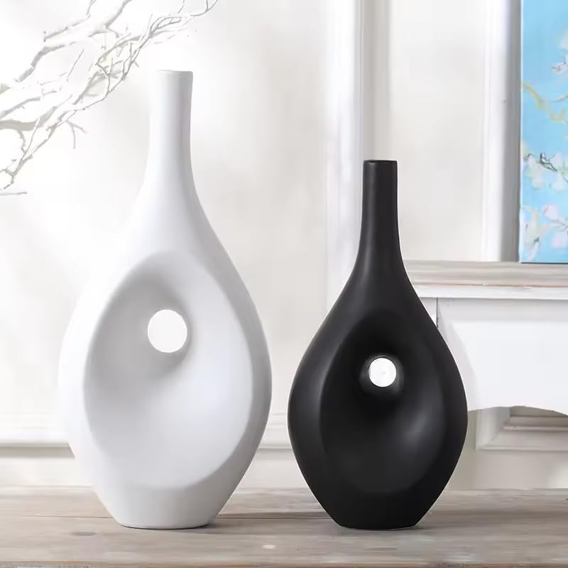Elongated Donut Shape Vase Set (Black, White)