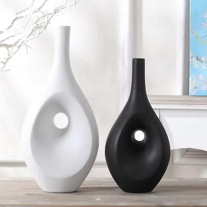 Elongated Donut Shape Vase Set (Black, White)